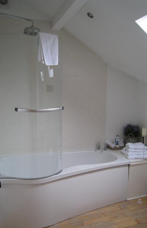 Shola Coach House B&B Coleraine Bilik gambar